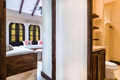 Luxury Villa Photo #13