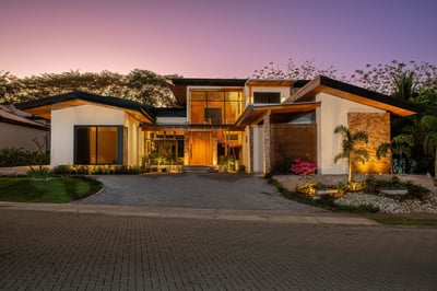 Luxury Villa Photo #41