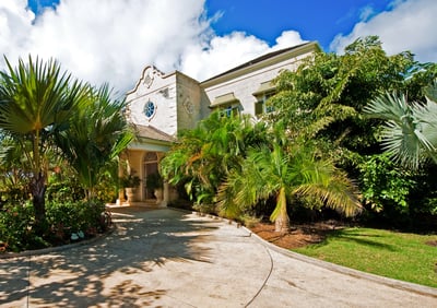 Luxury Villa Photo #4