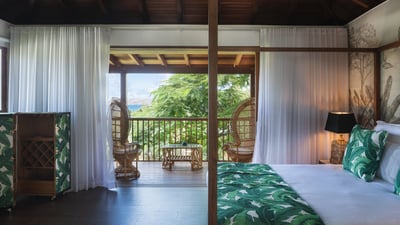 Bedroom 1: Located in an independant cottage, with ocean view. A king size bed, air conditionin