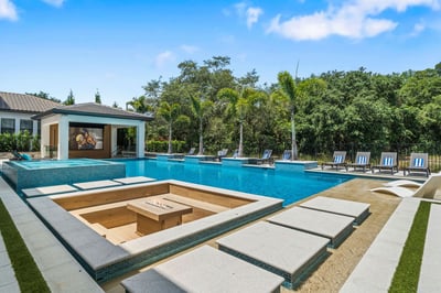 Luxury Villa Photo #5
