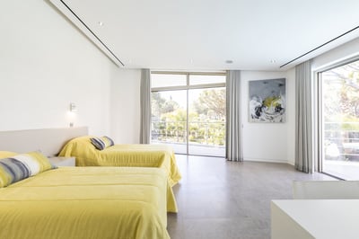 Luxury Villa Photo #27