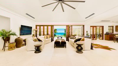 Luxury Villa Photo #37