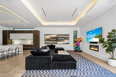 Luxury Villa Photo #40