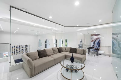 Luxury Villa Photo #28