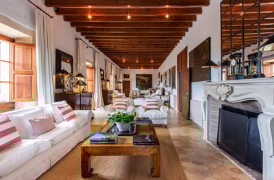 Luxury Villa Photo #25