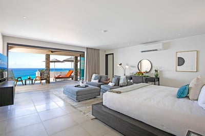 Luxury Villa Photo #27