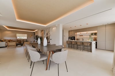 Luxury Villa Photo #23