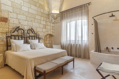 Luxury Villa Photo #23