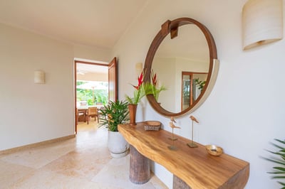 Luxury Villa Photo #26