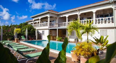 Luxury Villa Photo #4