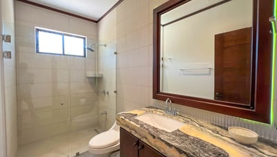 Luxury Villa Photo #17