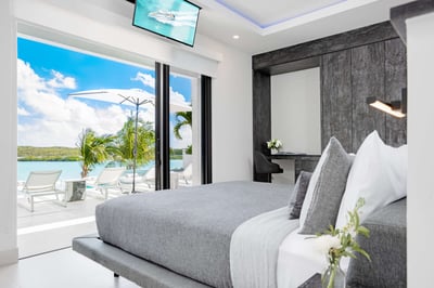 Luxury Villa Photo #34