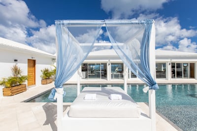 Luxury Villa Photo #8