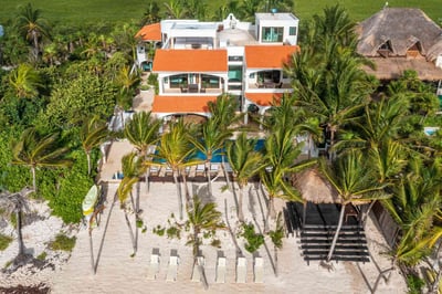 Luxury Villa Photo #3