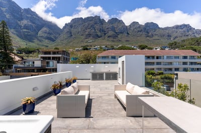 Luxury Villa Photo #8