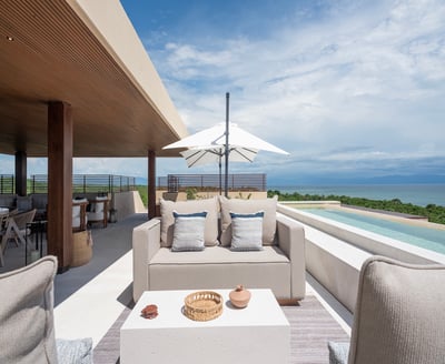 Luxury Villa Photo #3