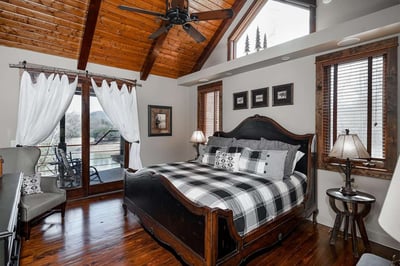 Luxury Villa Photo #19