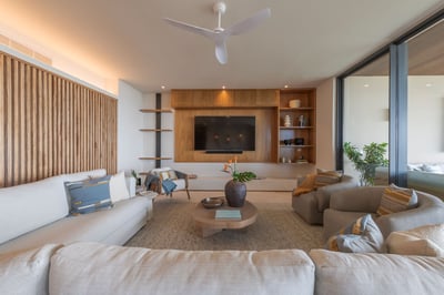 Luxury Villa Photo #13