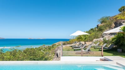 Luxury Villa Photo #10