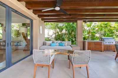 Luxury Villa Photo #25