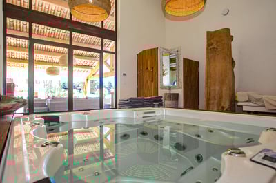 Luxury Villa Photo #27