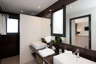 Luxury Villa Photo #24