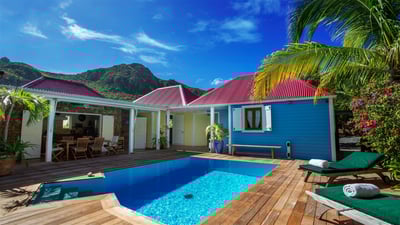 Luxury Villa Photo #2
