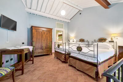 Luxury Villa Photo #22