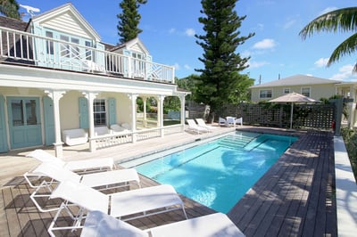 Luxury Villa Photo #2