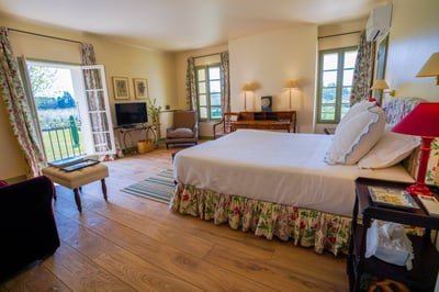 Luxury Villa Photo #17