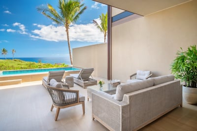 Luxury Villa Photo #3