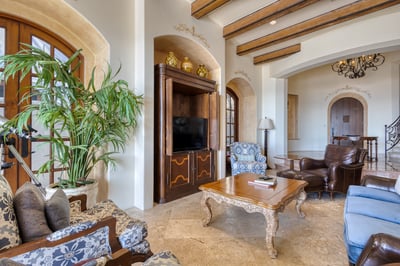 Luxury Villa Photo #22