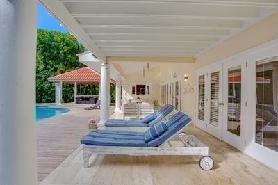Luxury Villa Photo #6