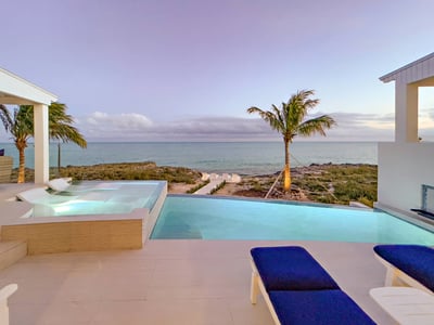 Luxury Villa Photo #26