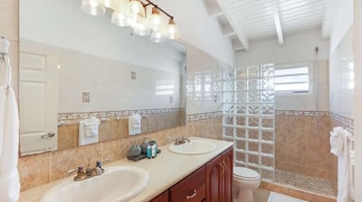 Luxury Villa Photo #33