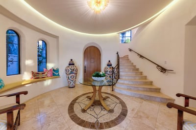 Luxury Villa Photo #17