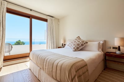 Luxury Villa Photo #41