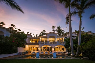 Luxury Villa Photo #7