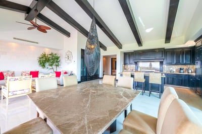 Luxury Villa Photo #7
