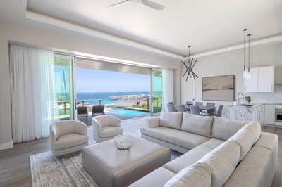 Luxury Villa Photo #6