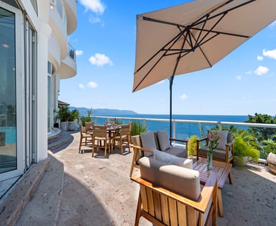Luxury Villa Photo #10
