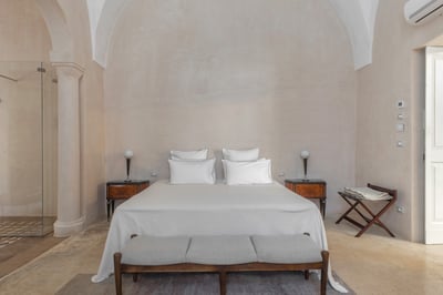 Luxury Villa Photo #29