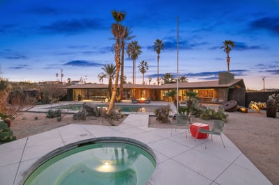 Luxury Villa Photo #4