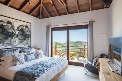 Luxury Villa Photo #36