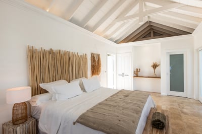 Luxury Villa Photo #44