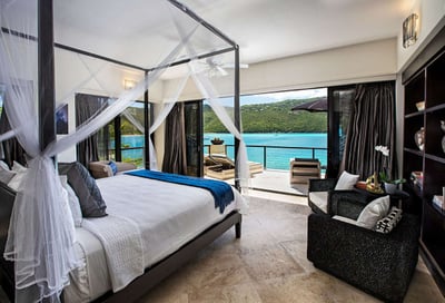 Luxury Villa Photo #17