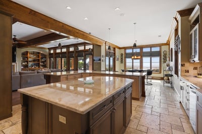 Luxury Villa Photo #15