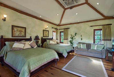 Luxury Villa Photo #30