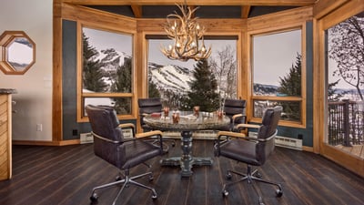 Glacier Lodge West - game table with great views